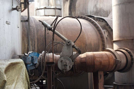 磁致伸缩位移液压缸控制阀门的位置